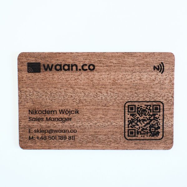 Drewniana Wizytówka NFC z Twoim Logo + Projekt | Sapele